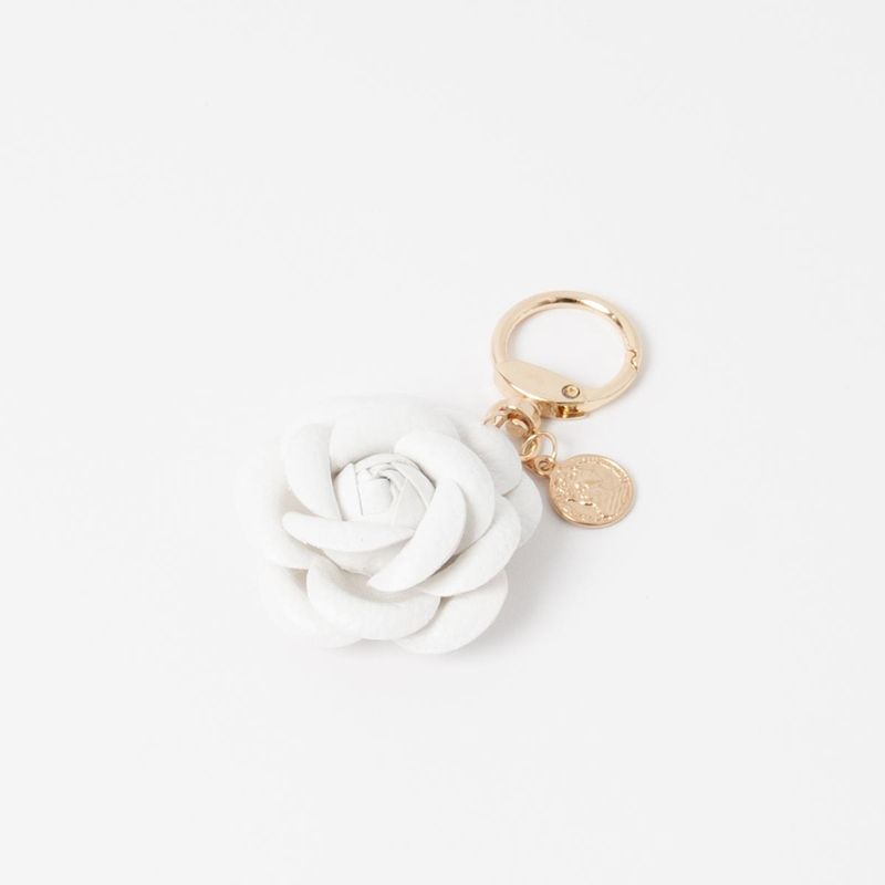 Väskadekoration BLOMMA - vit