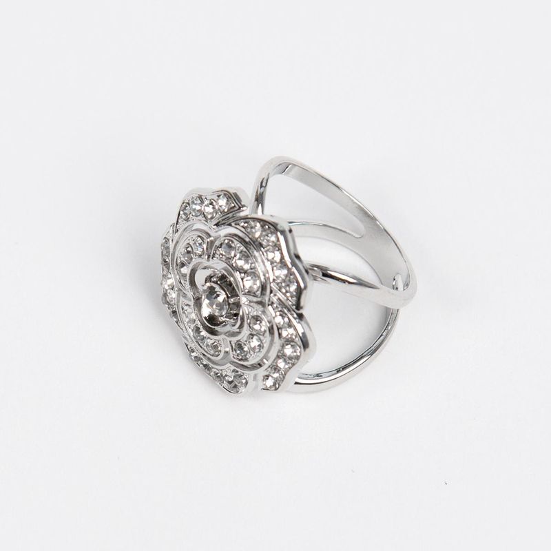 Stor scarf-ring ros silverfärgad