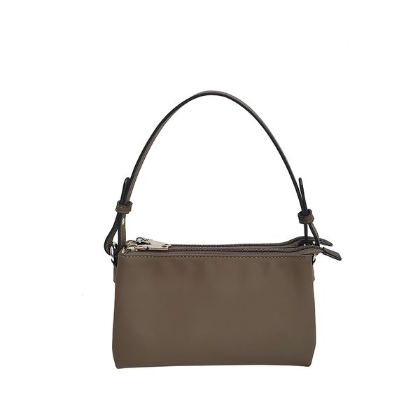Huvudbild Harper clutch brun - liten elegant väska med ...