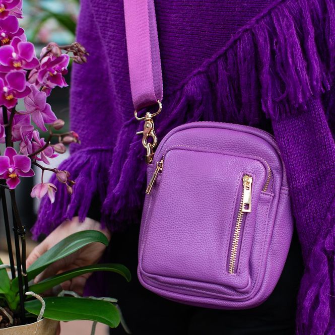 Huvudbild LEVI cityväska - lila