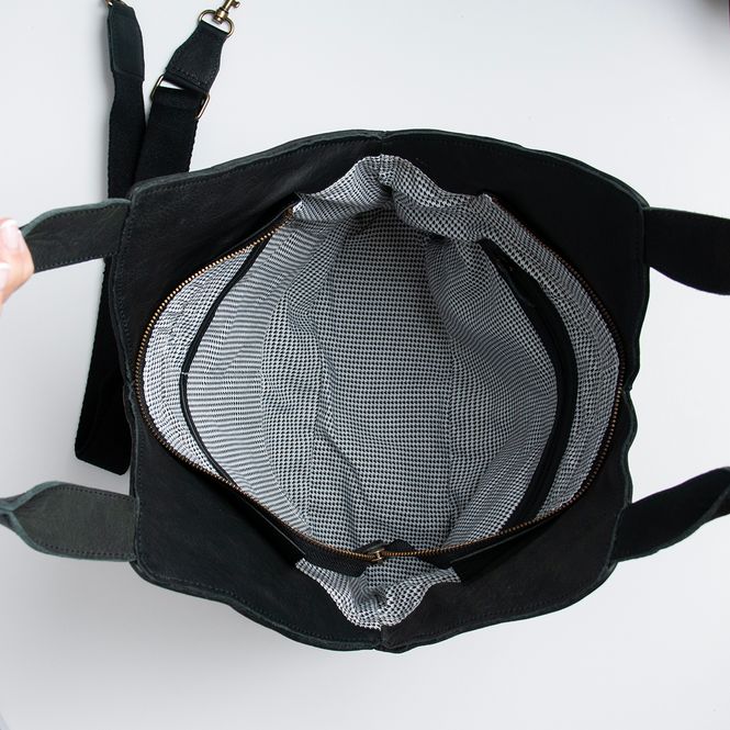 Huvudbild  LOUIS stor flätad lädershopper - svart